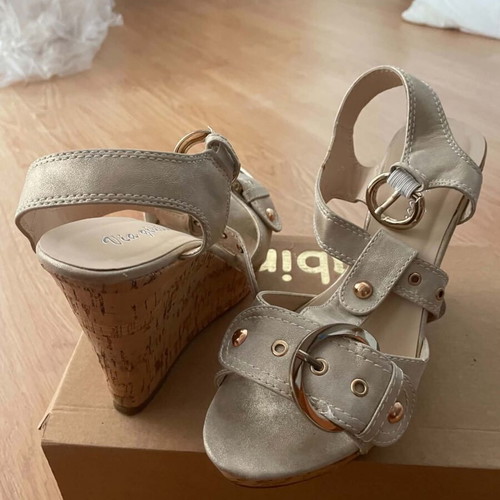 Women's shoes size 40 used