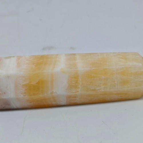 Yellow Calcite Tower 6.5cm like new