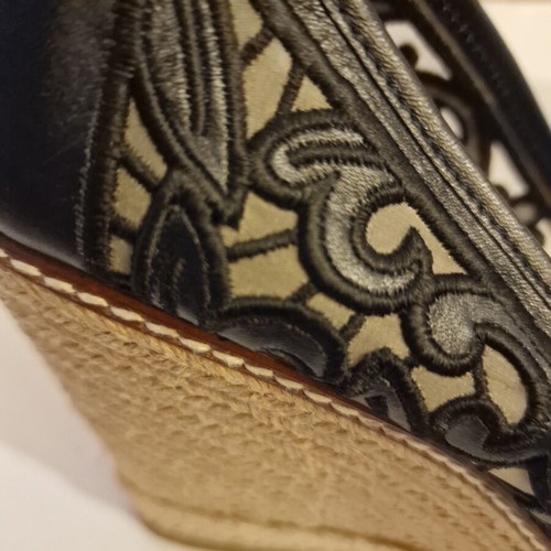 Tory Burch Peep Toe Espadrilles Like New, Leather, Size 39, Blue