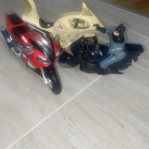 Collectible motorcycle toys used, Yamaha with broken parts