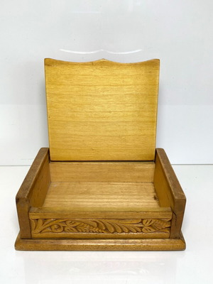 Стара дървена резбована орнаментална кутия за съхранение като нова