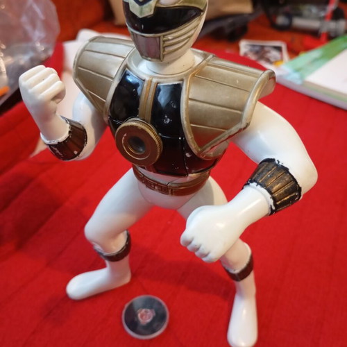 White Ranger action figure used with projector chest light, 21 cm