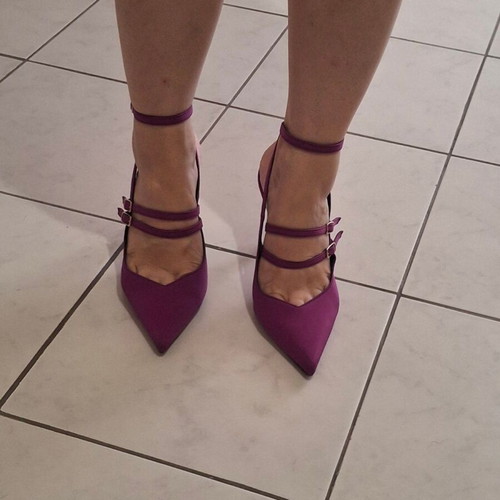 Envie Shoes magenta stiletto heels satin size 37 like new