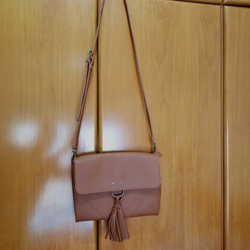 Brown crossbody bag new with leather texture and 3 compartments