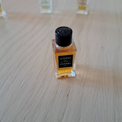 Chanel Coco Eau de Toilette Miniature 4ml new authentic