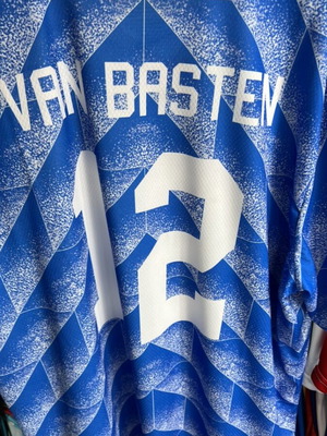 Van Basten retro jersey new, official replica