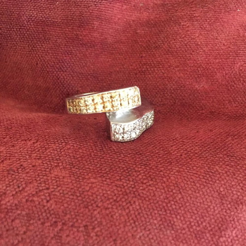Silver 925 ring like new, decorated with zircon