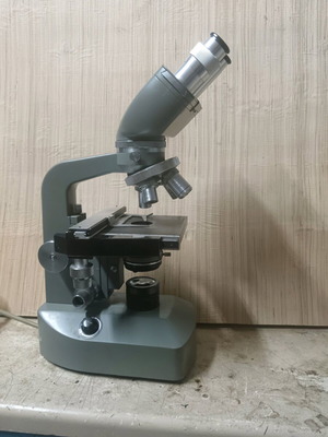 Seiwa Optical Correct binocular microscope used, vintage, made in Japan