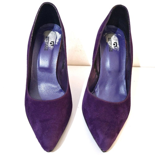 Petridis purple pumps used, size 39, 10 cm heel