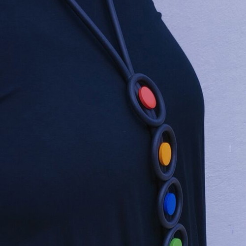 Silicone summer necklace, black with multicolor accents