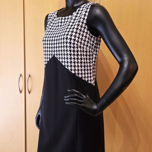 Jelonek dress new black and white M/L with side slit