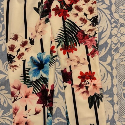 Floral elastic high-waisted pants like new, size s/m