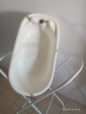 Μπανάκι Kiddo μεταχειρισμένο με μεταλλική βάση και θερμόμετρο
