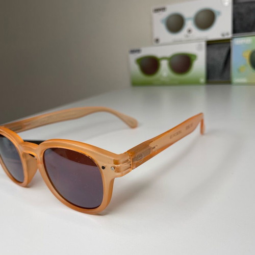 IZIPIZI Junior Kids Sunglasses Peach Orange Square Frame Brand New