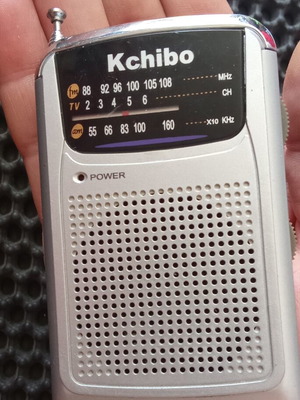 Μίνι ραδιόφωνο Kchibo KK-68 μεταχειρισμένο, αναλογικό AM/FM/TV 3BAND