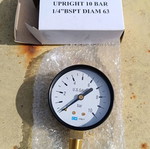 Upright manometer 10 bar new with 1/4 thread