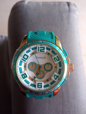 Ferendi wristwatch like new, green