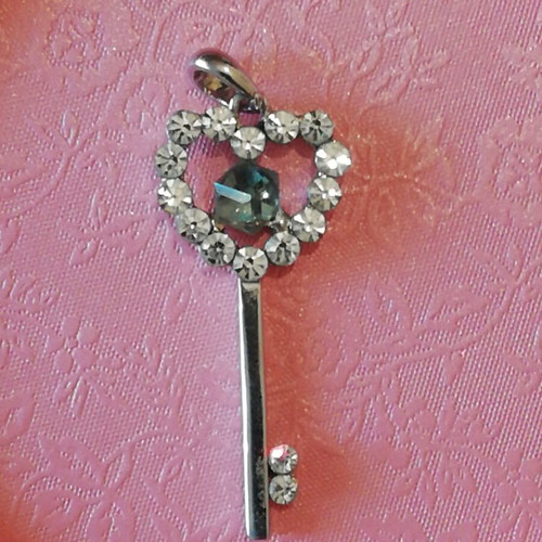 Charm stainless steel key necklace new silver with blue and clear zircon