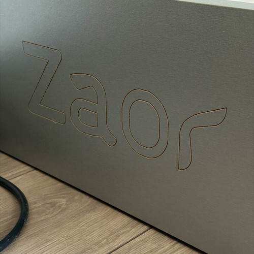 Zaor Miza 88 studio desk