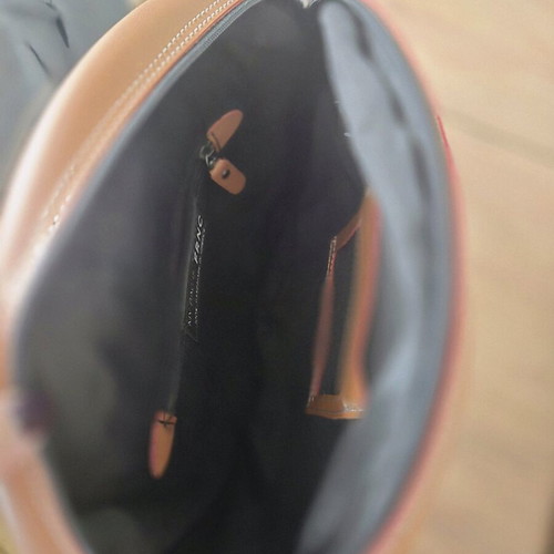 FRNC tan handbag like new