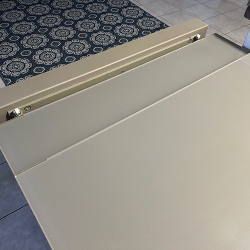 Dining table solid metal with glass extendable like new