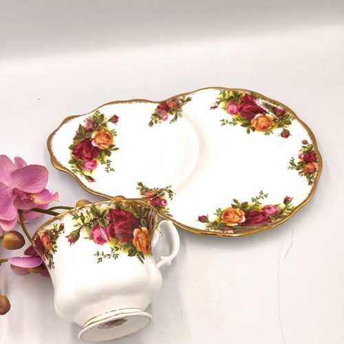 Royal Albert Old Country Roses coffee/tea tennis set like new