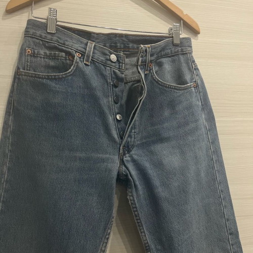 Levi's men's jeans used