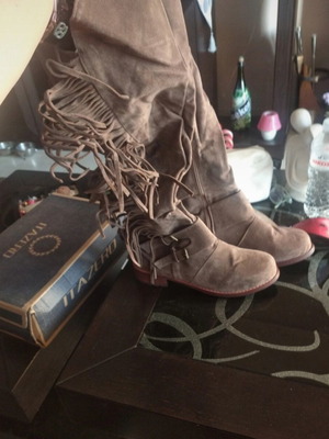 Suede leather boots new with fringes cowboy style