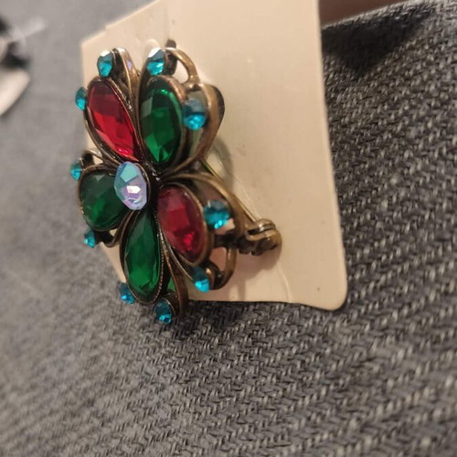 Vintage flower brooch with multicolor stones and rhinestones, new
