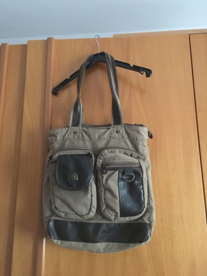 Vintage shoulder bag used in good condition