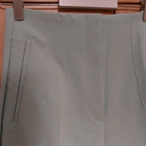 Zara fabric pants like new, mint color, size M