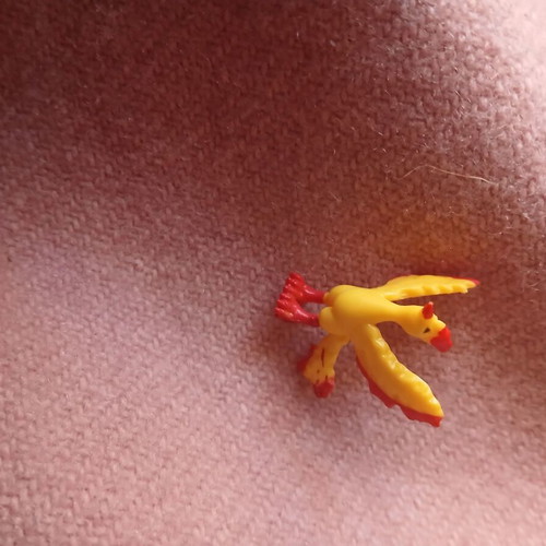 Moltres mini figure Pokemon