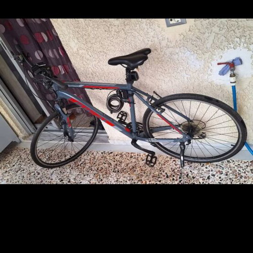 Ideal Crossmo 29 Inch Mountain Bike like new, gray red