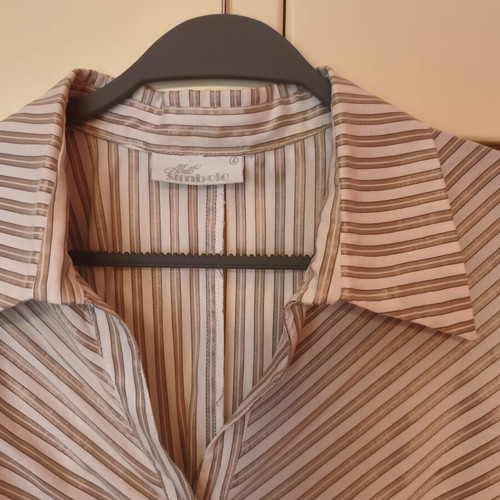 Miss Simbolo shirt medium size, like new, shiny with three-quarter sleeves