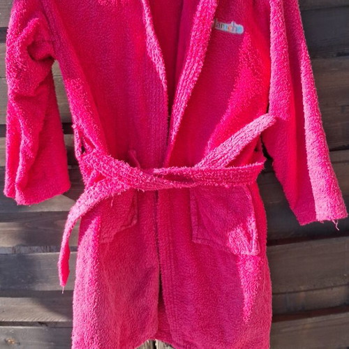 Guy Laroche children's bathrobe used with belt, hood and pockets