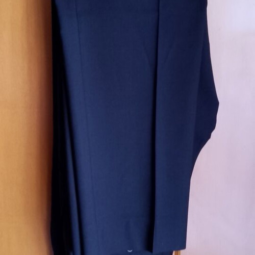 Mavecon Suit made in Italy 100% viscose like new, black, size M