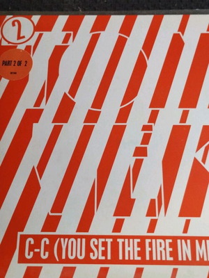 Tom Vek C-C (You Set the Fire in Me) Pt. 2 7" single, αγγλική κυκλοφορία