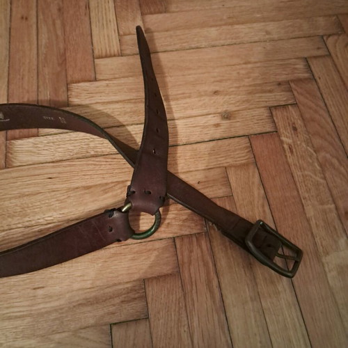 Levi's vintage full grain leather belt like new, brown, size 90