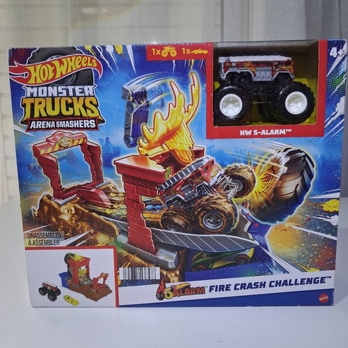 Hot Wheels Monster Trucks Arena Smashers sealed