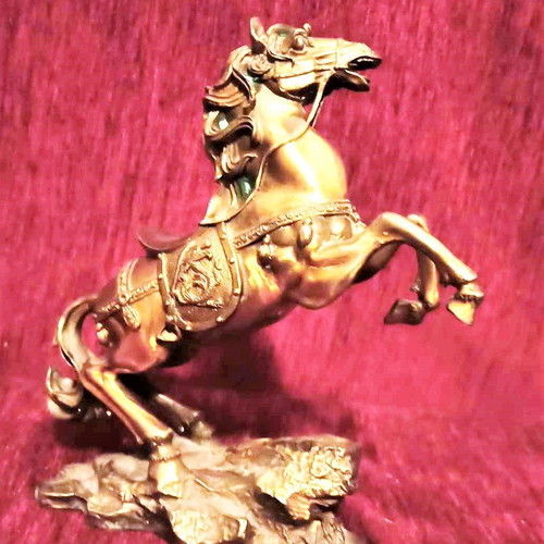 Bronze horse antique like new