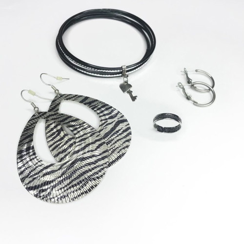 Jewelry set used with 2 earrings, ring and silver metal bracelet