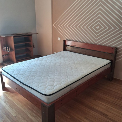Double bed with mattress used, sturdy construction 150x200 cm