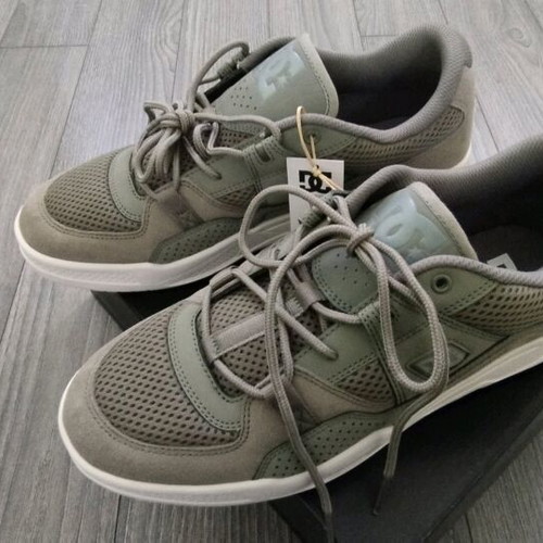 DC Construct Army shoes new, size 44