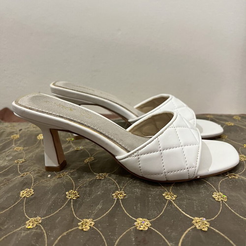 White slippers size 36, 6cm heel