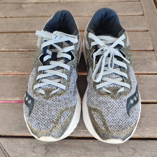 Men's Saucony Kinvara size 40 used gray athletic shoes