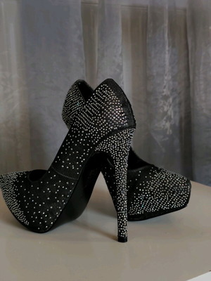 Black high heels with rhinestones, heel 15 cm, size 39, new