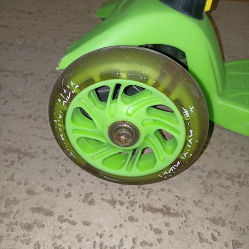 Athlopaidia scooter used for spare parts