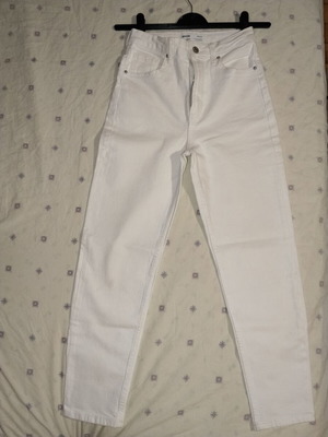 Berska White Denim Mom Fit Pants New, Size XS/34