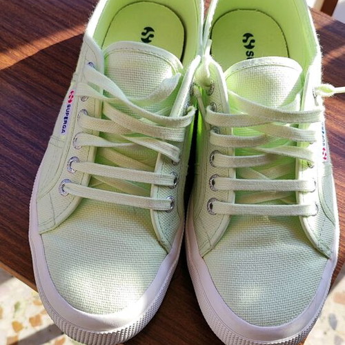 Superga sneakers women's size 40 like new, soft green