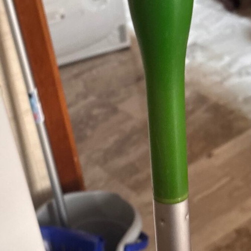 Swiffer dust mop